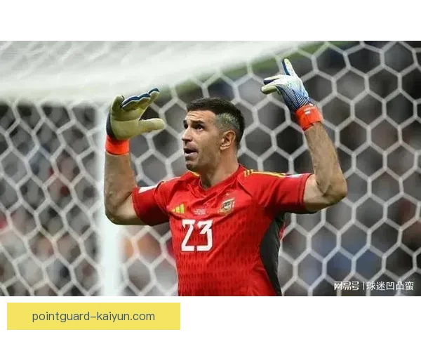 马丁内斯旧主阿森纳迎来新挑战，期待未来合作新篇章。