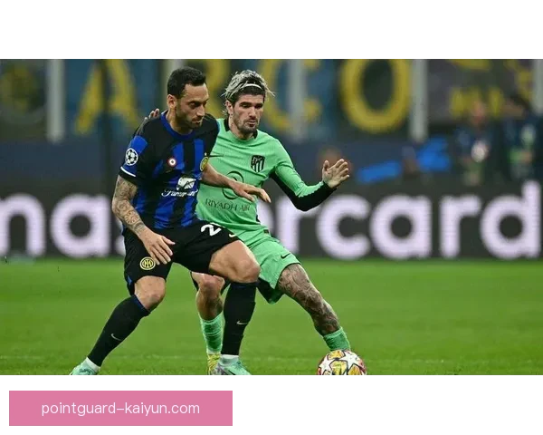 恰尔汗奥卢在土耳其队表现稳健，逐渐成为中场核心力量